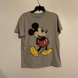 Men's Mickey Mouse Graphic Adult T-Shirtsize M